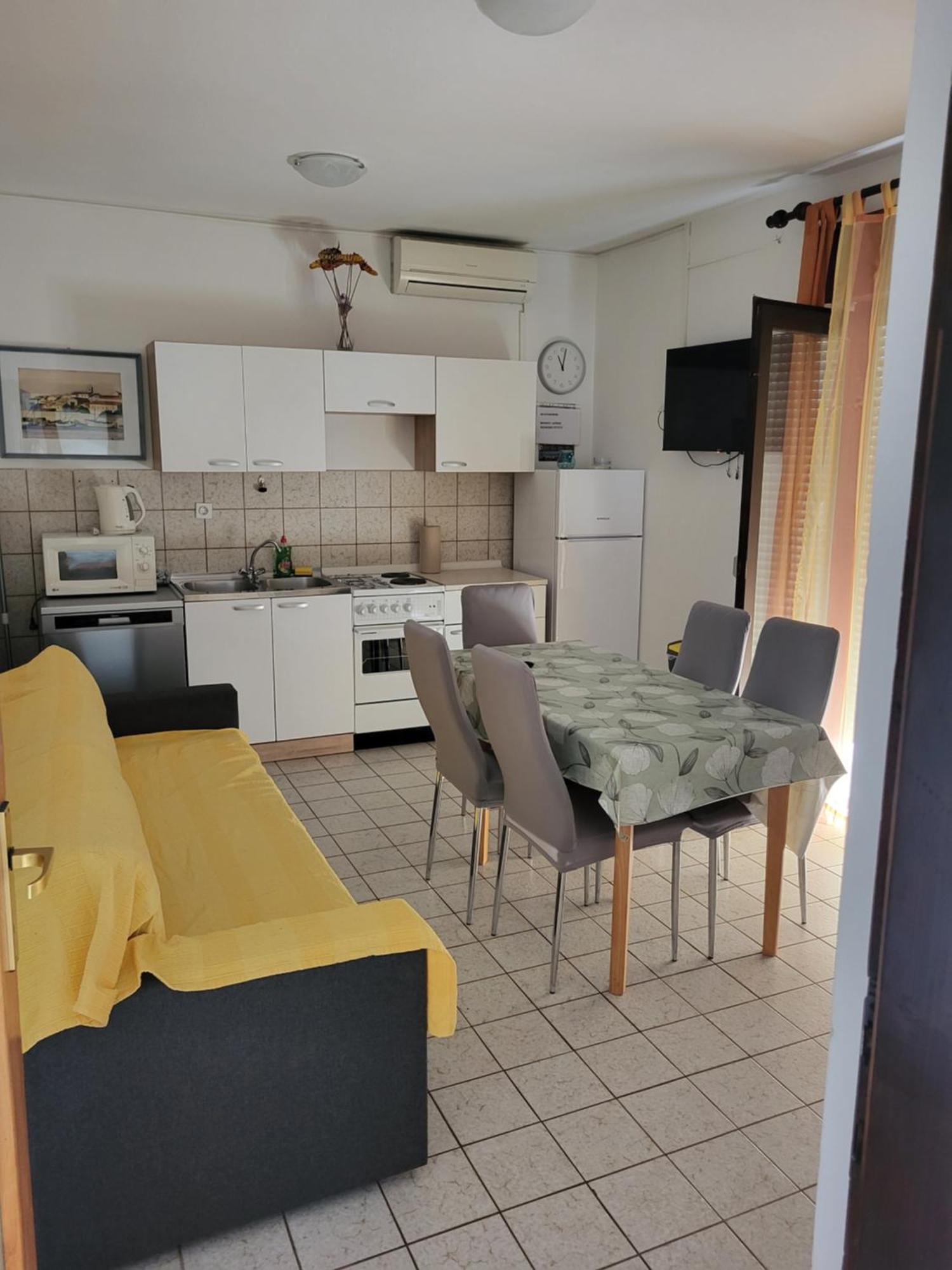 Apartmani Centar Palit ภายนอก รูปภาพ